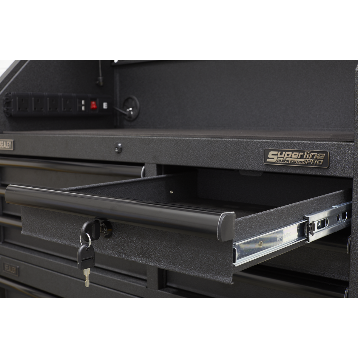 Topchest with 6 Soft Close Drawers & Power Bar 1030mm AP4106BE