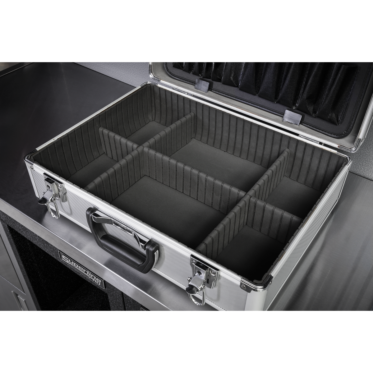 Aluminium Tool Case with Radiused Edges AP601