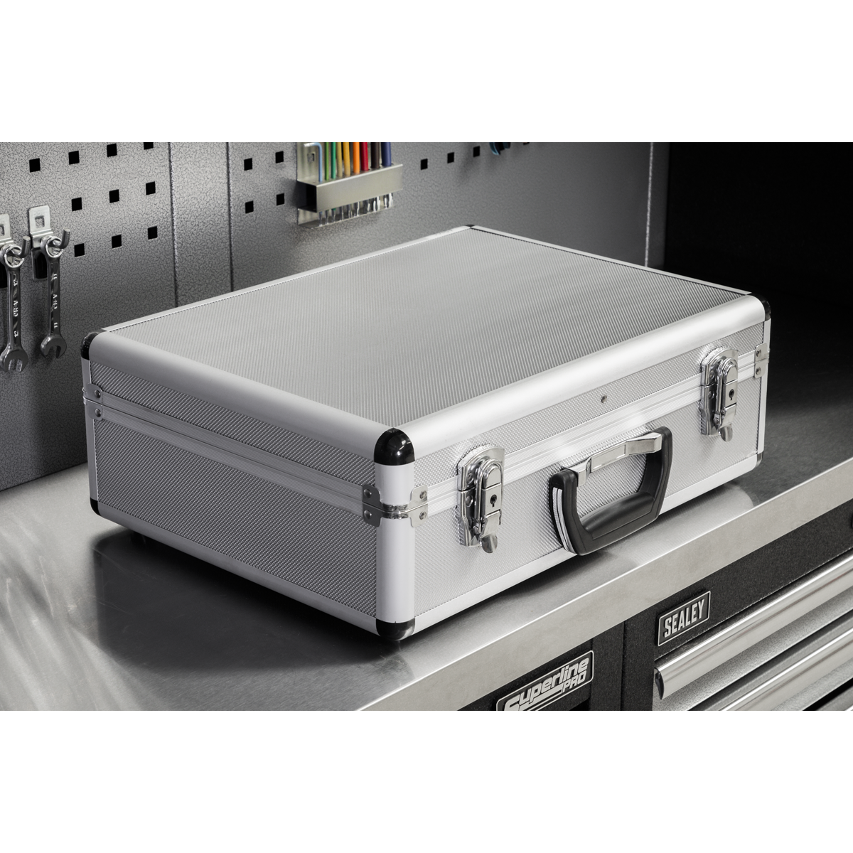 Aluminium Tool Case with Radiused Edges AP601