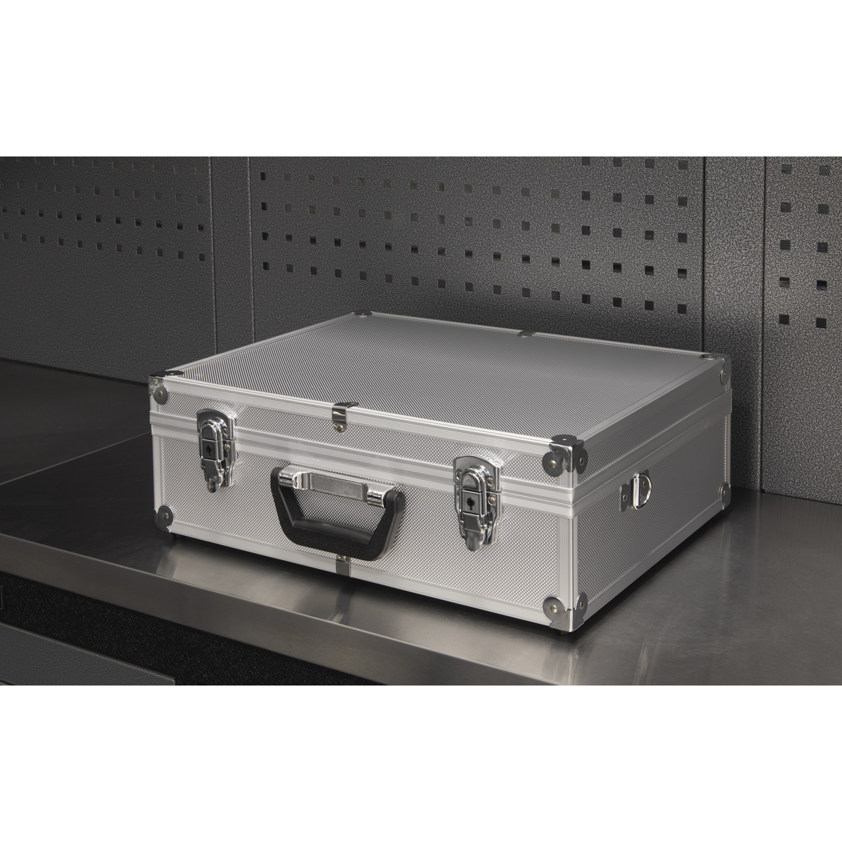 Aluminium Tool Case with Square Edges AP603