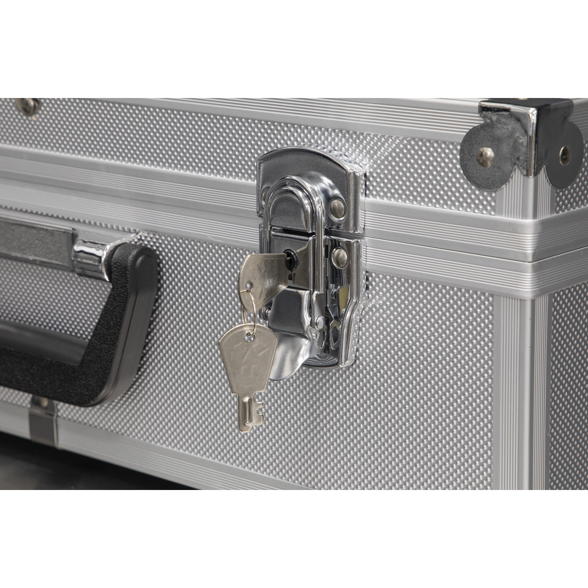 Aluminium Tool Case with Square Edges AP603