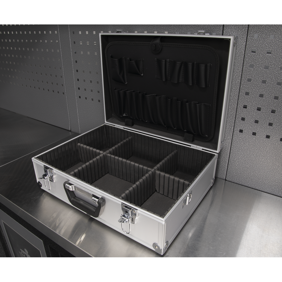 Aluminium Tool Case with Square Edges AP603