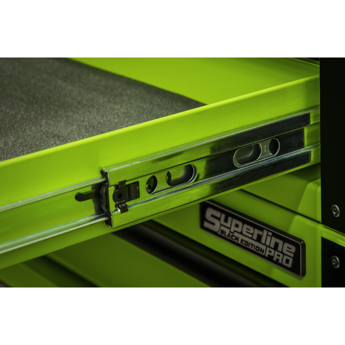 Mobile Trolley with Wooden Worktop, Hutch & 2 Drawer Riser 15 Drawer 1549mm AP6115BECOMBO1