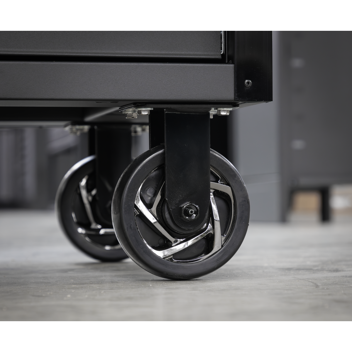 Mobile Trolley with Wooden Worktop 15 Drawer, Hutch, 2 Drawer Riser & Side Locker 1549mm AP6215BECOMBO2