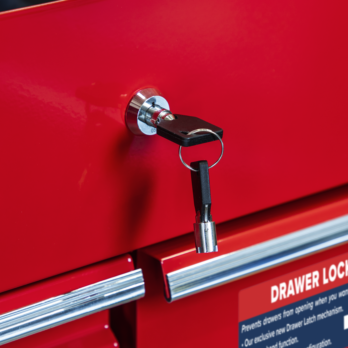 Heavy-Duty Mobile Tool & Parts Trolley with 5 Drawers & Lockable Top AP890M