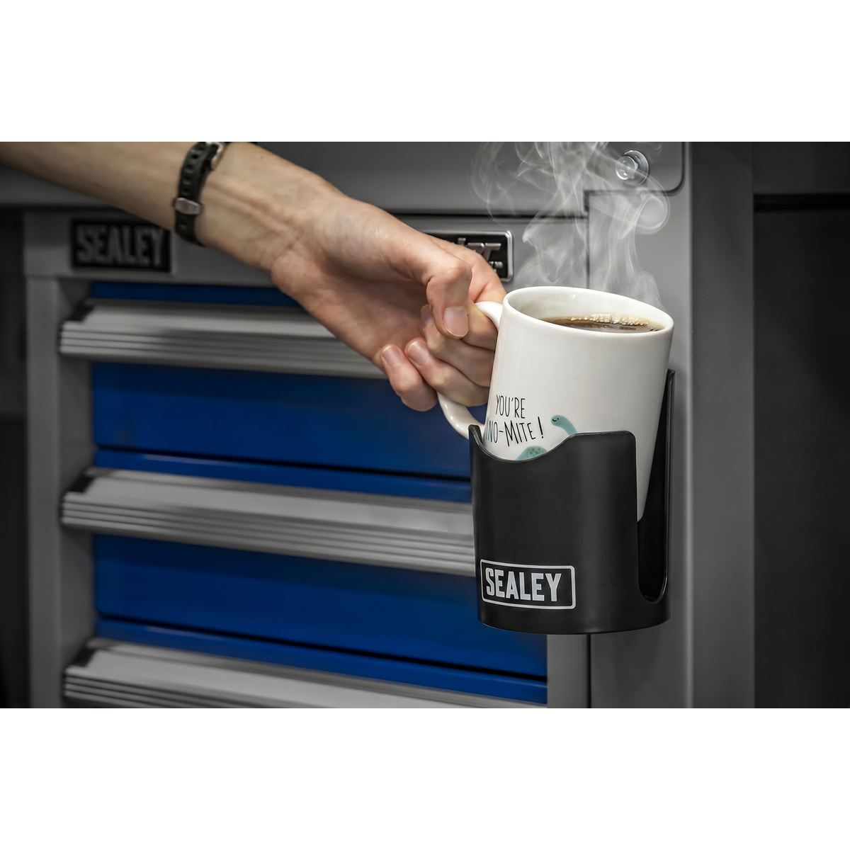 Magnetic Cup/Can Holder - Black APCHB