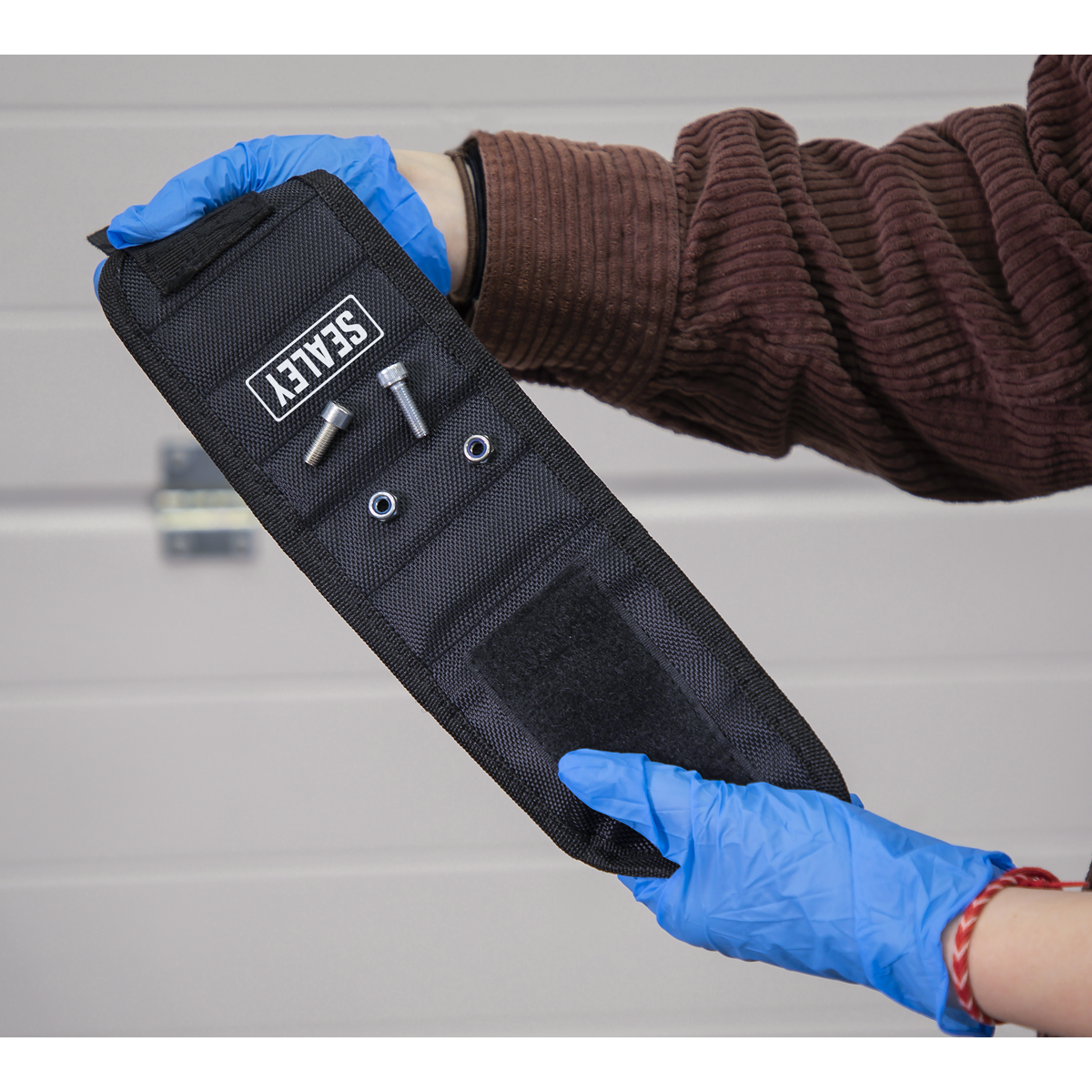 Magnetic Wristband APMWB