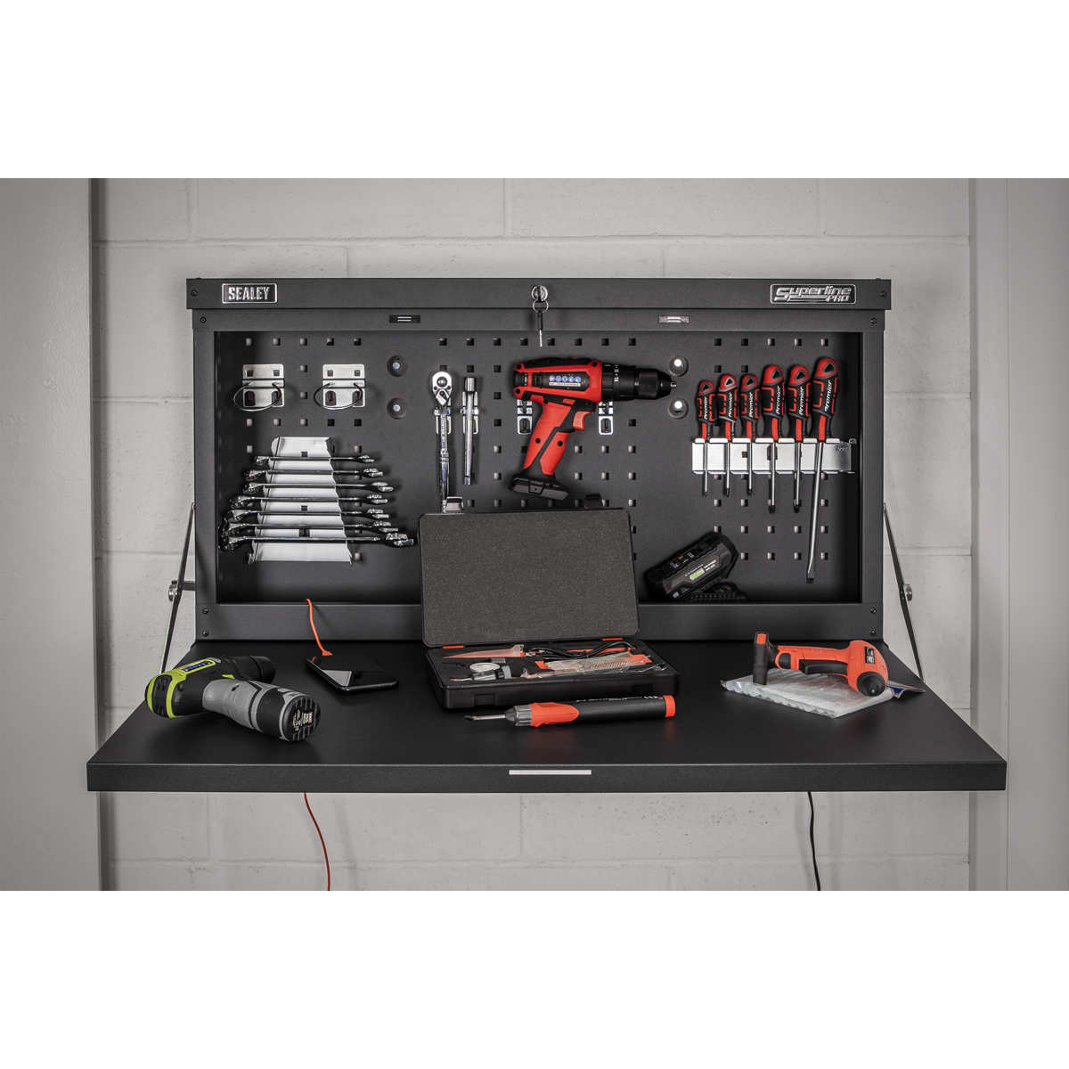 Wall Mounting Foldable Workbench 900mm APWMW01