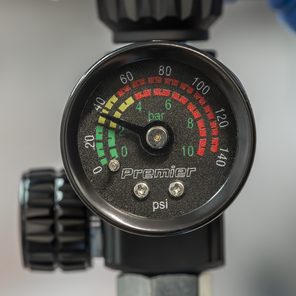 On-Gun Air Pressure Regulator/Gauge with Glass Lens AR02