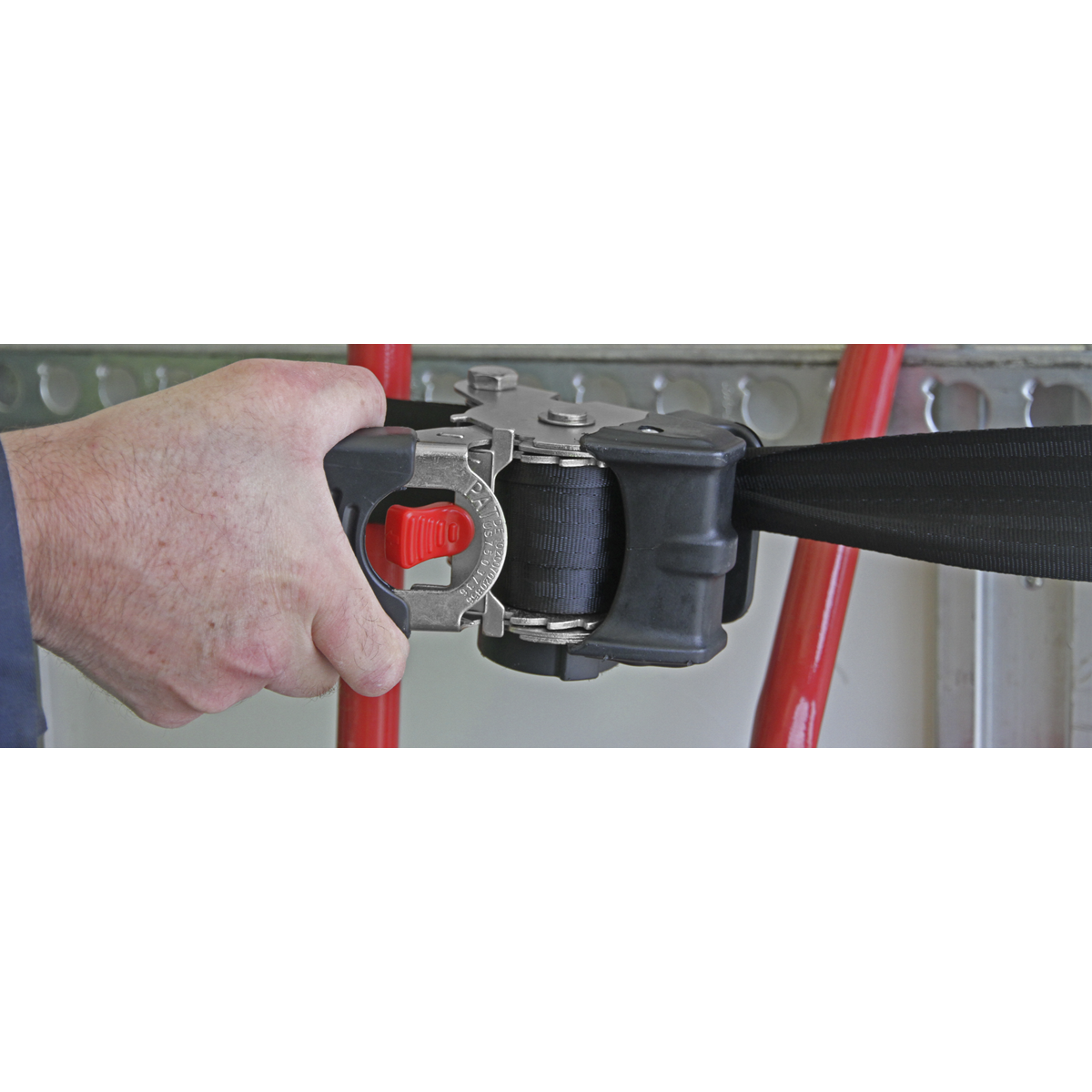 Auto Retractable Ratchet Strap 50mm x 3m ATD50301