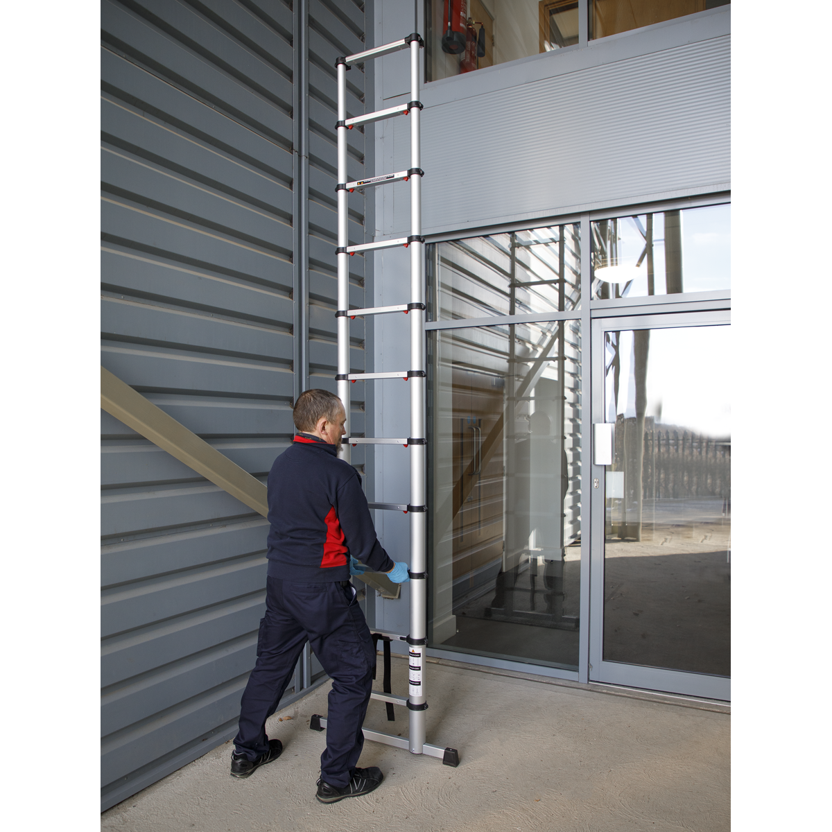 Aluminium Professional Telescopic Ladder 11-Tread - EN 131 ATL11