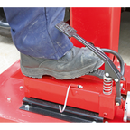 Air/Hydraulic Vehicle Lift with Foot Pedal 1.5 Tonne AVR1500FP