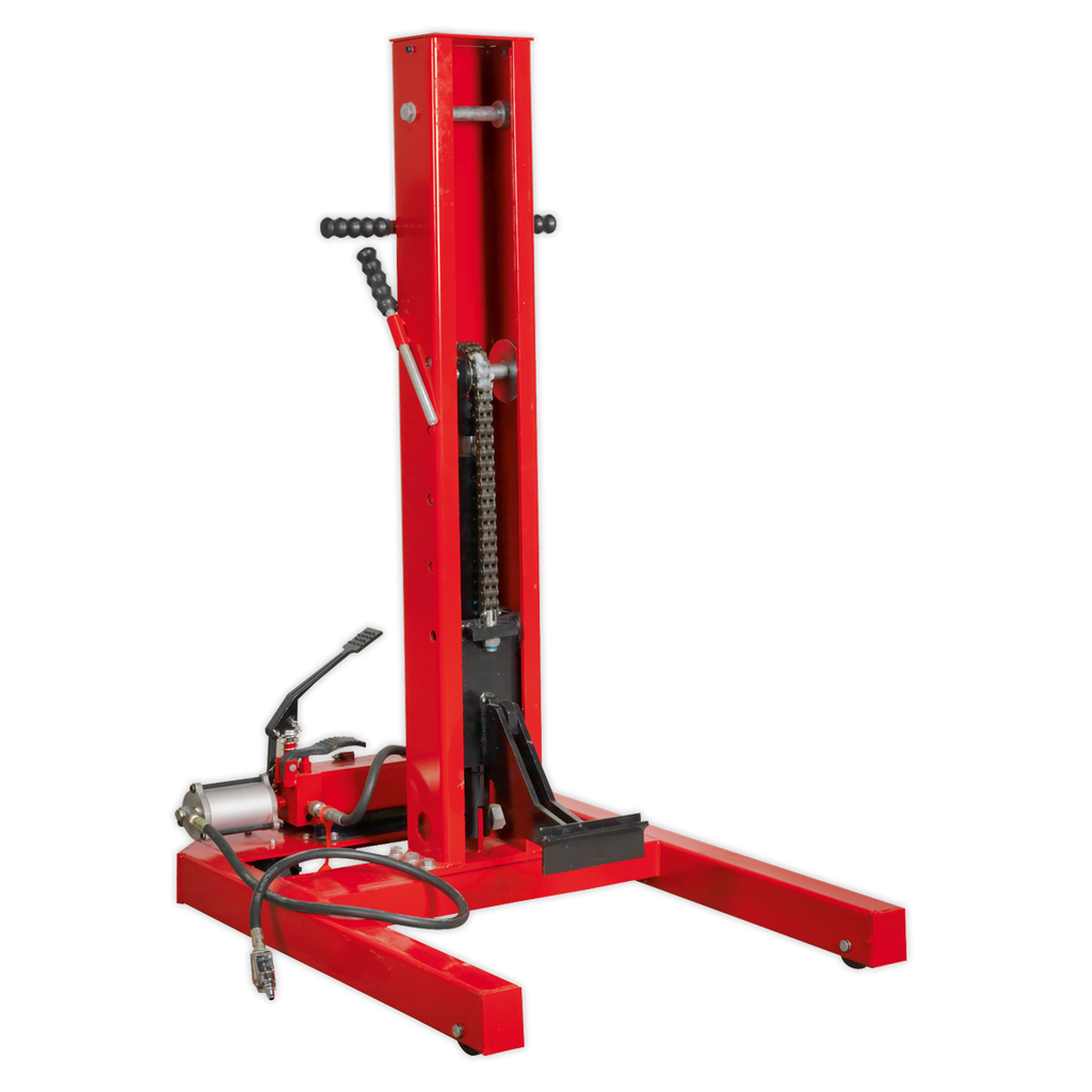 Air/Hydraulic Vehicle Lift with Foot Pedal 1.5 Tonne AVR1500FP
