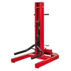 Air/Hydraulic Vehicle Lift with Foot Pedal 1.5 Tonne AVR1500FP