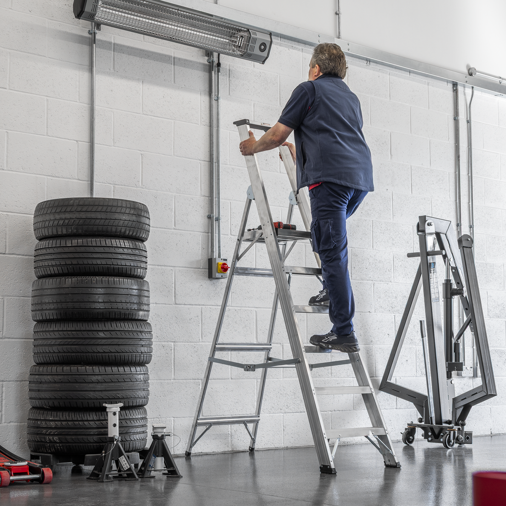 Aluminium Industrial Step Ladder 6-Tread - EN 131 AXL6
