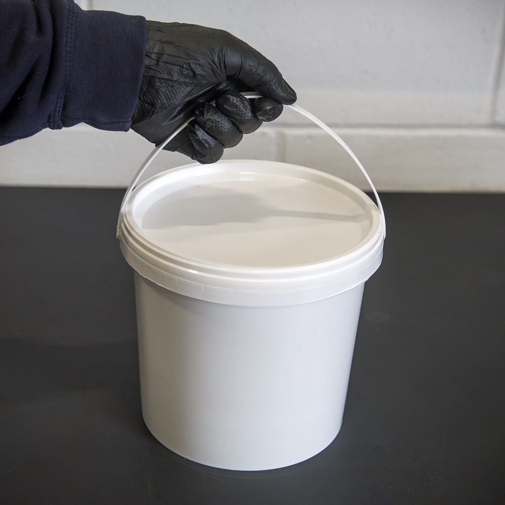 Shot Blasting Glass Beads Tub 5kg B5KG