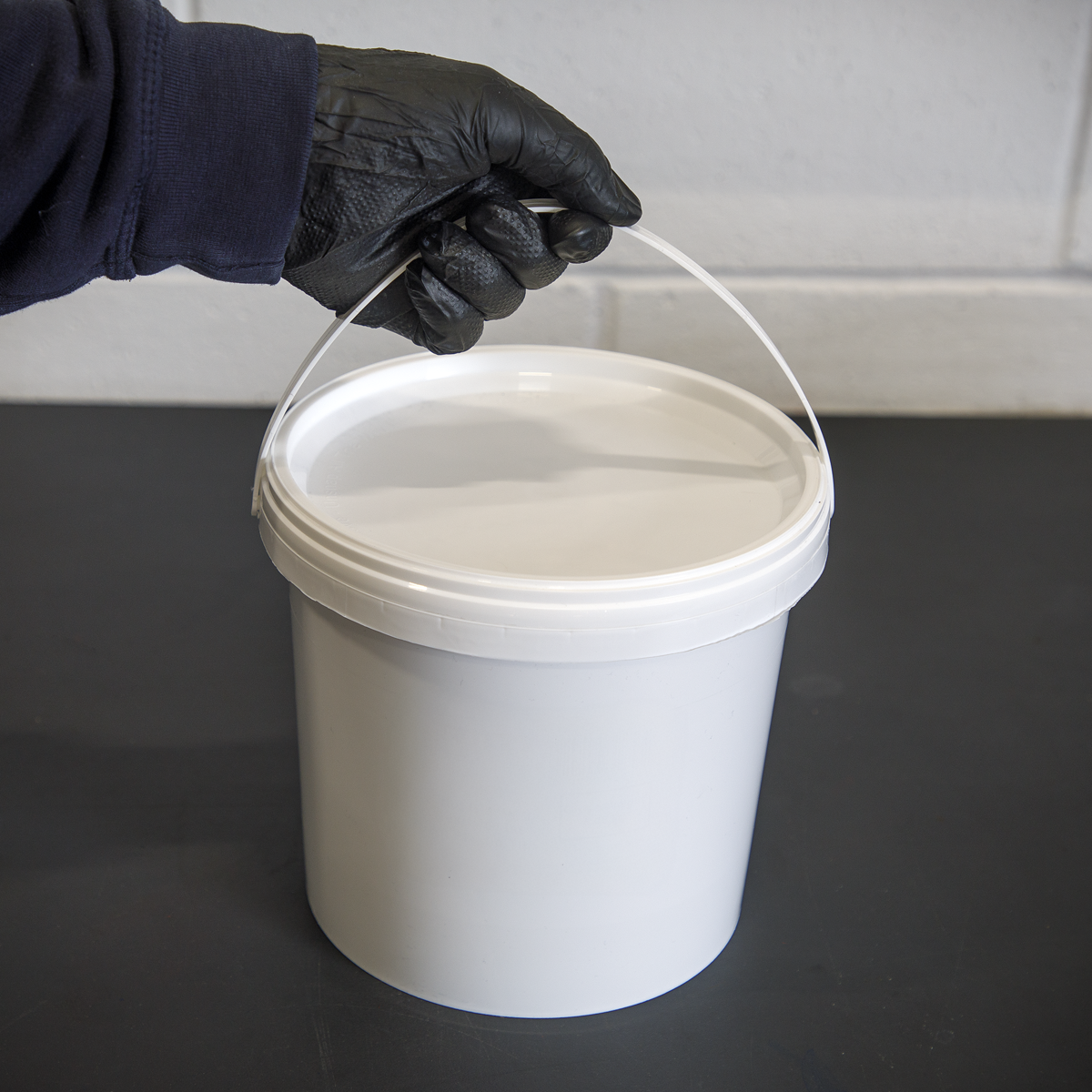 Shot Blasting Glass Beads Tub 5kg B5KG