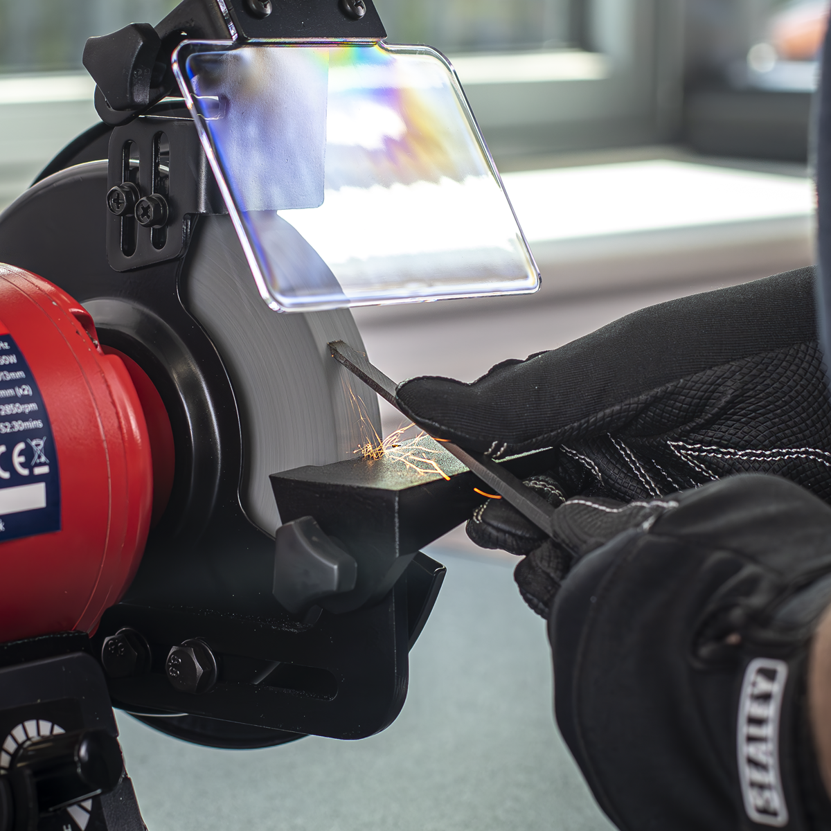 150mm Bench Grinder with Variable Speed 250W/230V BG150WVS