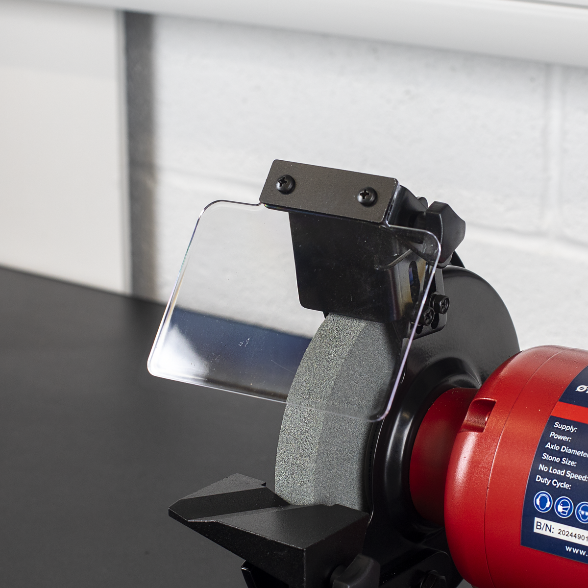 150mm Bench Grinder with Variable Speed 250W/230V BG150WVS