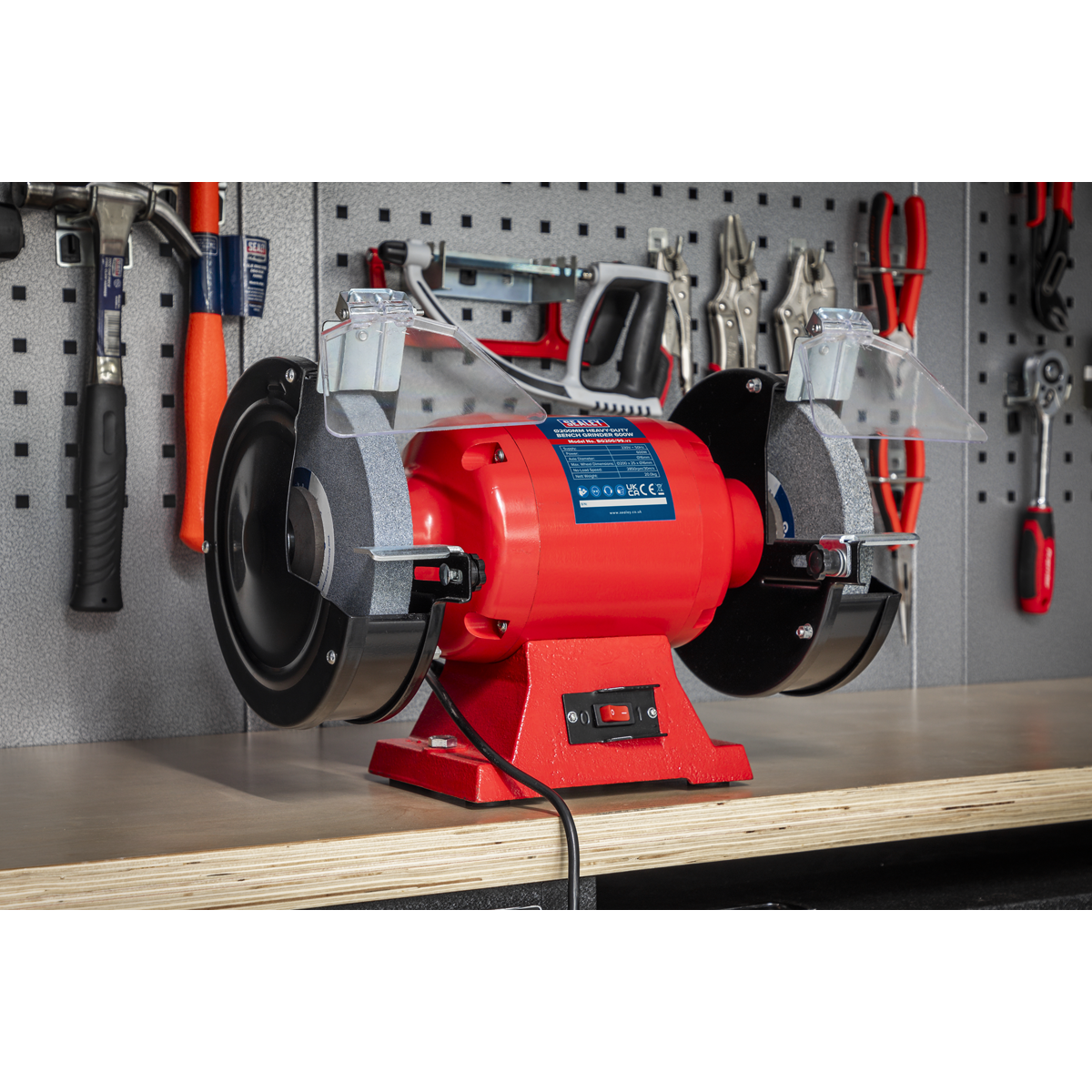 Heavy-Duty 200mm Bench Grinder 600W/230V BG200/99