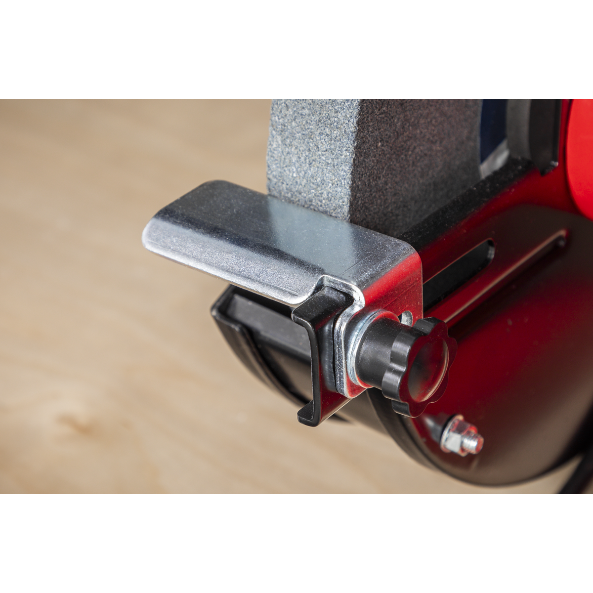 200mm Bench Grinder 600W/230V BG200XL