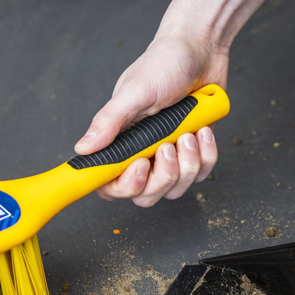 Yard Dustpan & Brush Set BM04HX