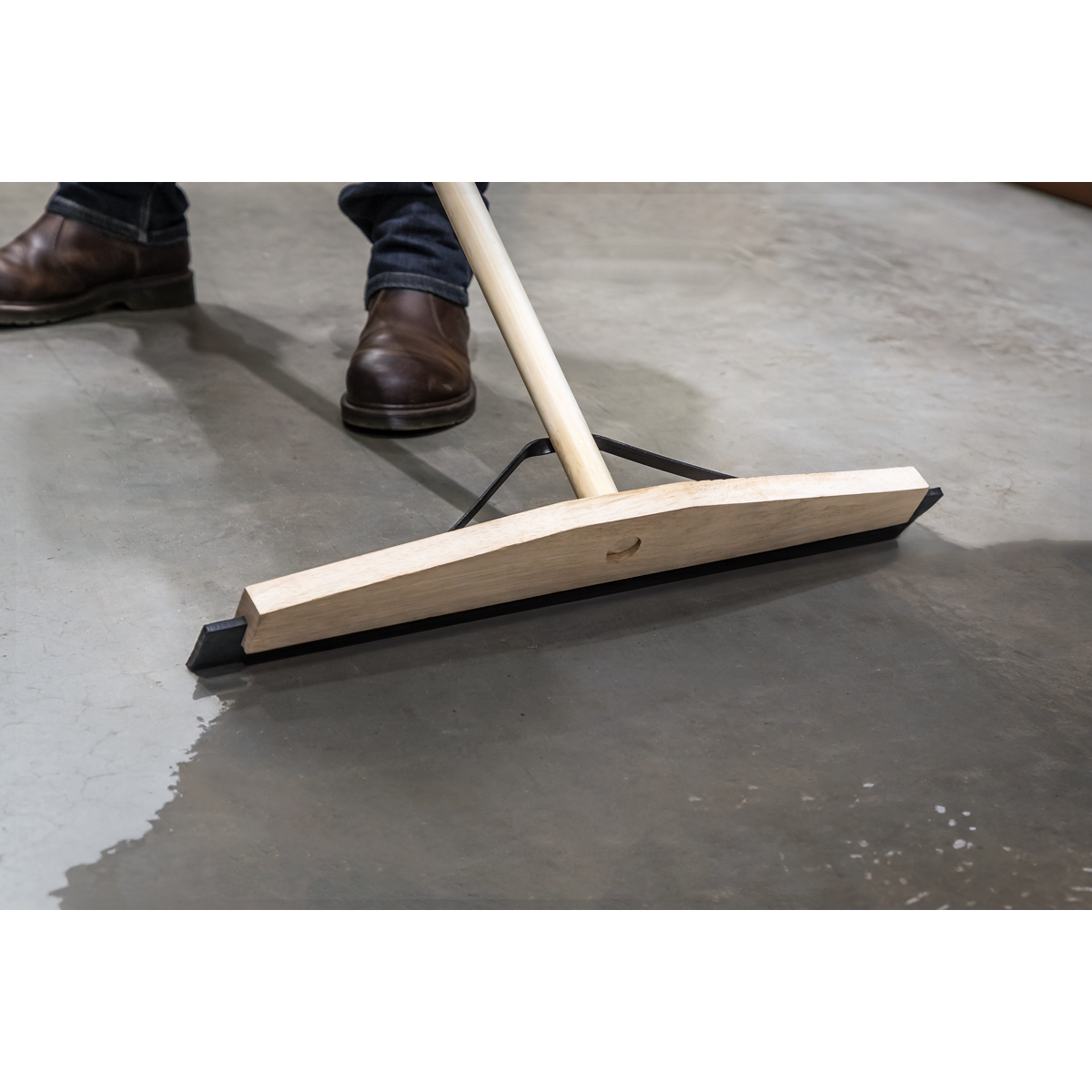 Rubber Floor Squeegee with Wooden Handle 24"(600mm) BM24RS