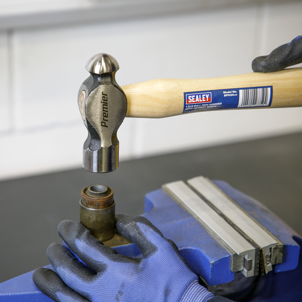 Ball Pein Hammer with Hickory Shaft 1.5lb BPH24