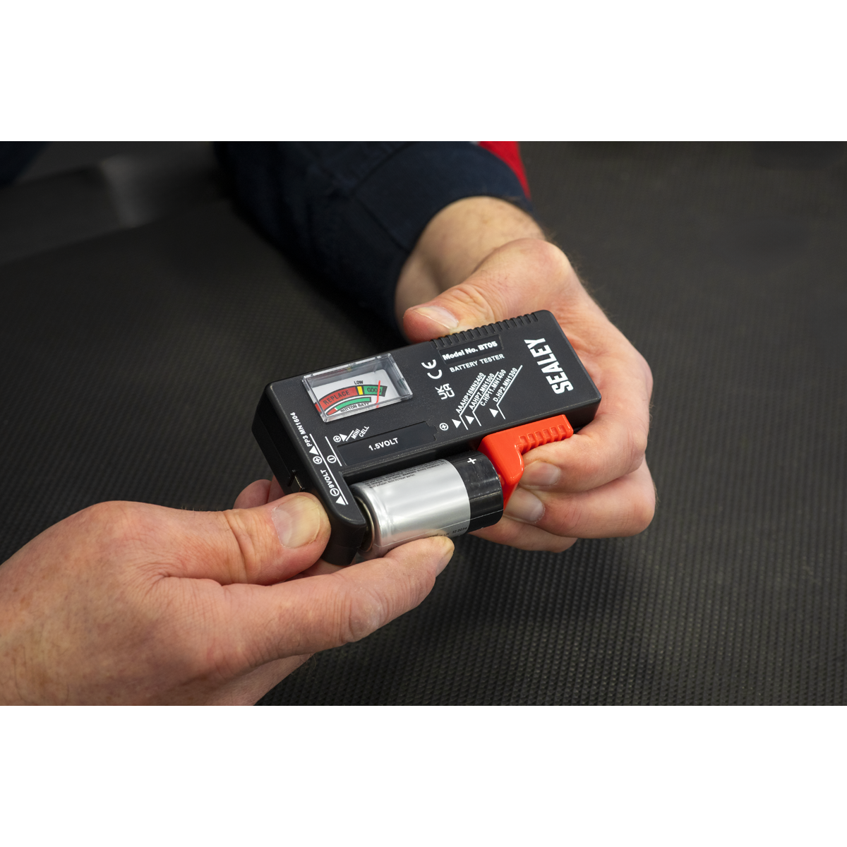 Multipurpose Battery Tester BT05