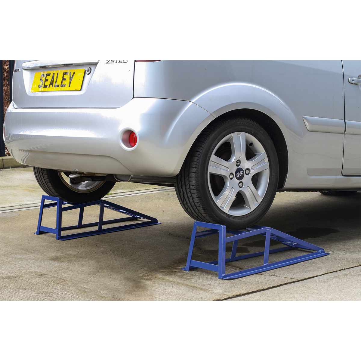 Car Ramps 1 Tonne Capacity per Ramp 2 Tonne Capacity per Pair CAR2000