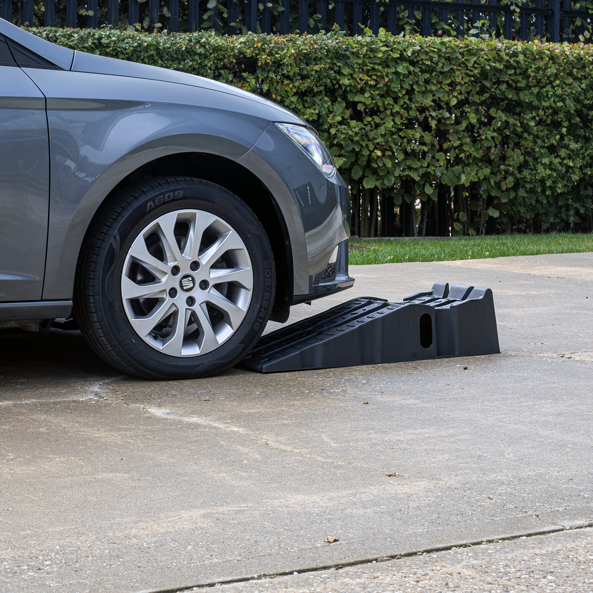 Car Ramps 1.5 Tonne Capacity per Ramp 3 Tonne Capacity per Pair CAR3000C