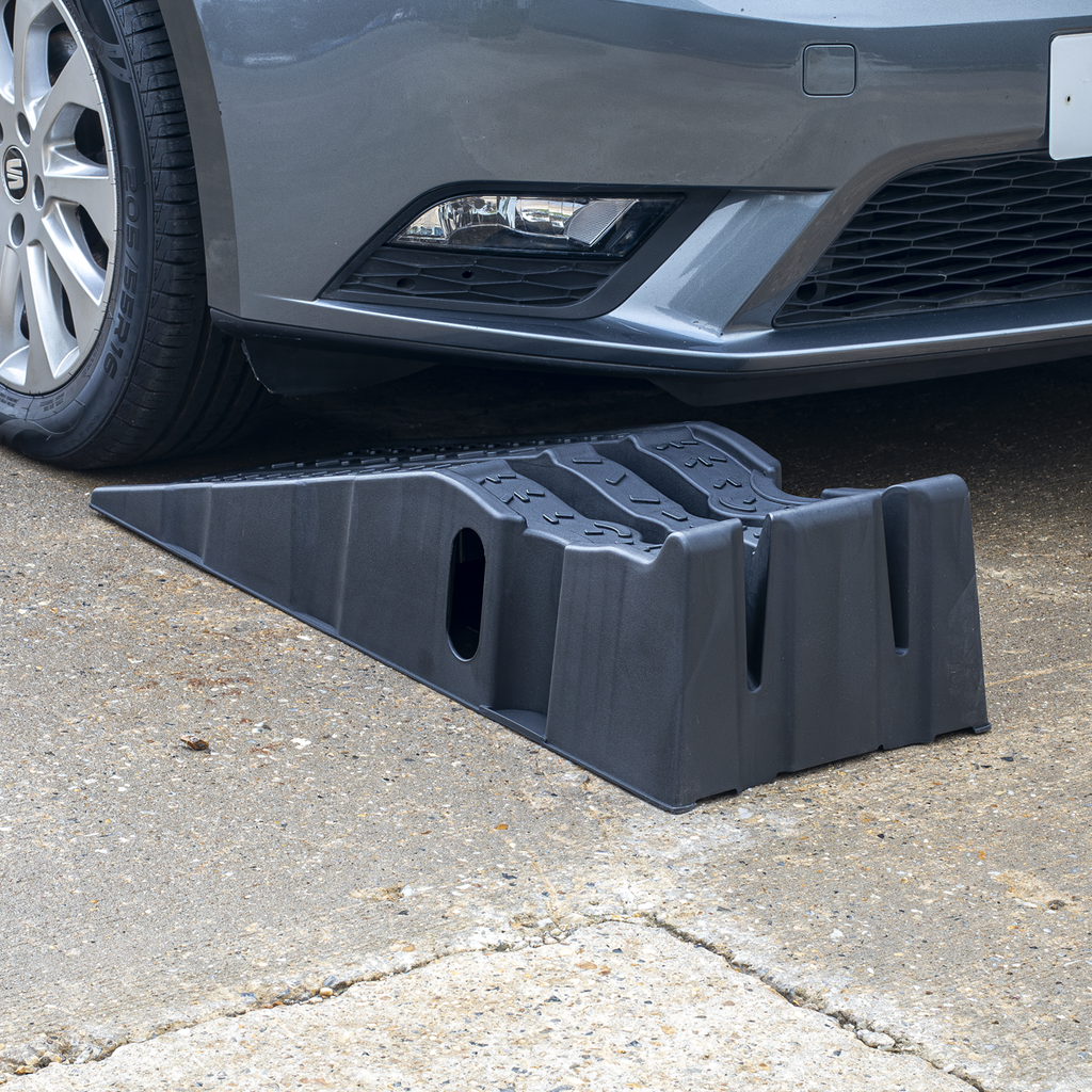 Car Ramps 1.5 Tonne Capacity per Ramp 3 Tonne Capacity per Pair CAR3000C