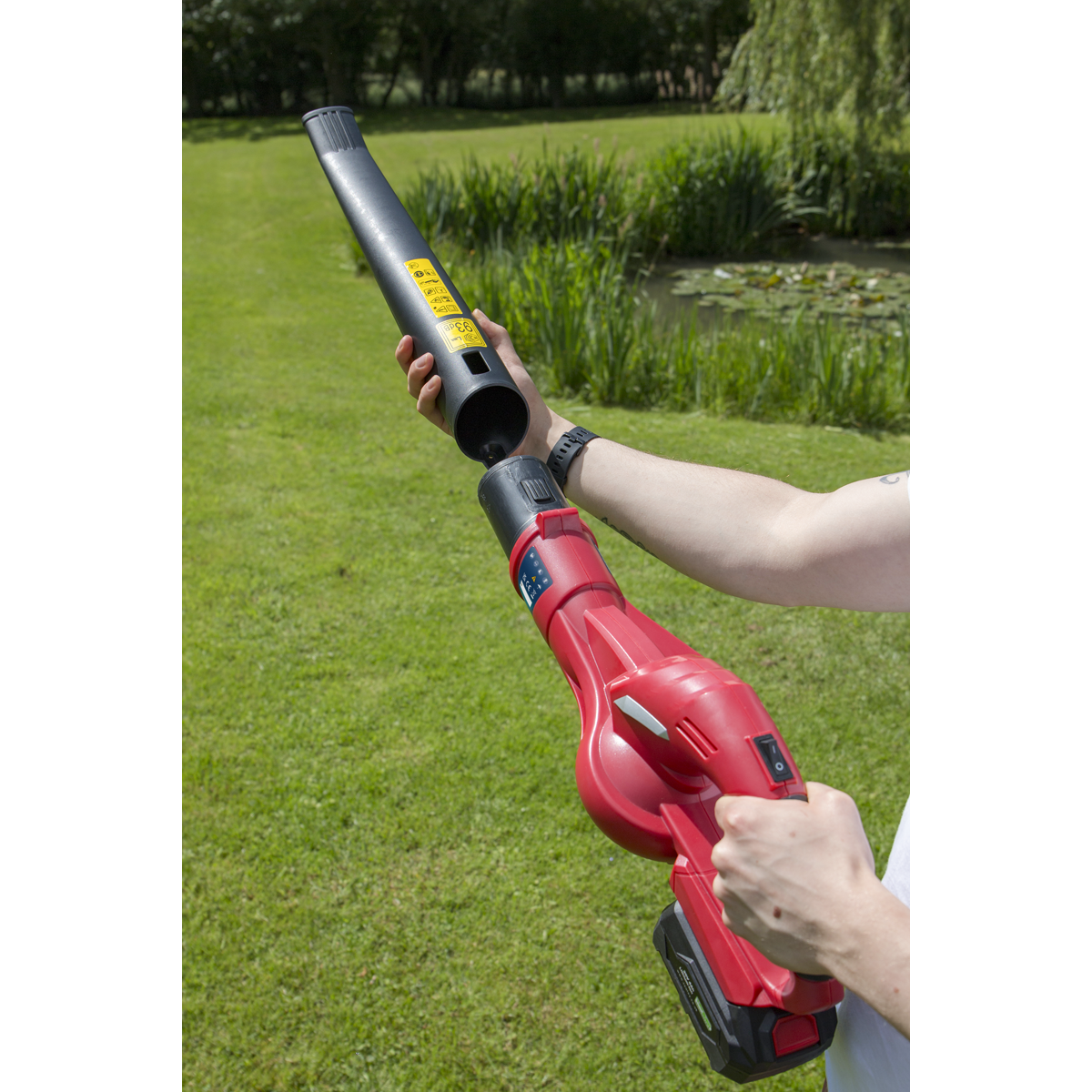 SV20 Series Cordless Leaf Blower 20V - Body Only CB20V