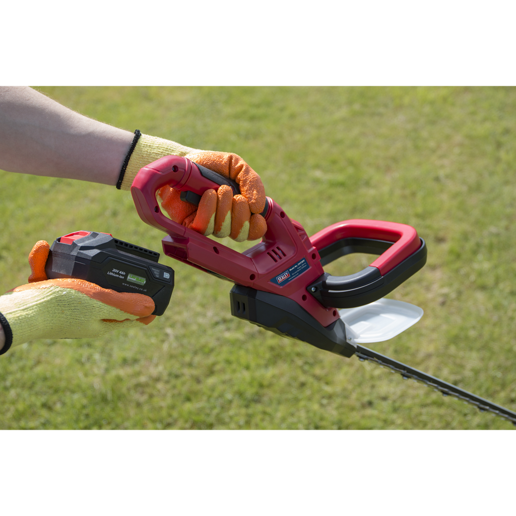 SV20 Series Cordless Hedge Trimmer 20V 4Ah with Battery & Charger CHT20VCOMBO4