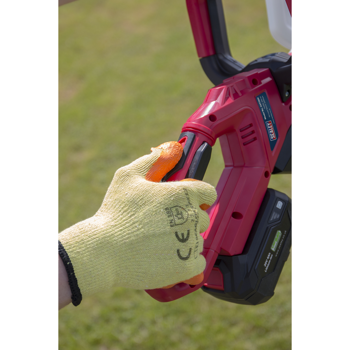 SV20 Series 52cm Cordless Hedge Trimmer 20V - Body Only CHT20V