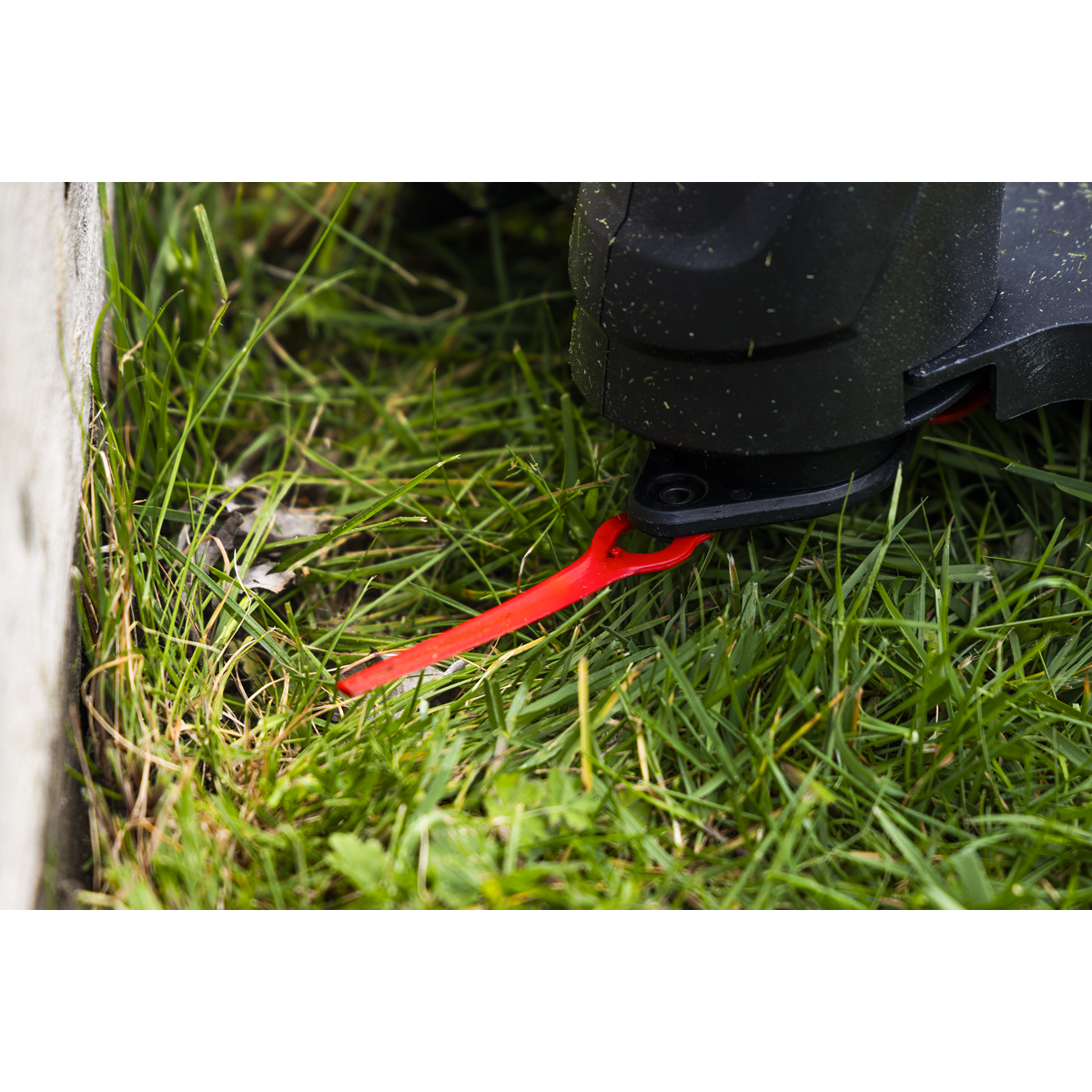 SV10.8 Series Cordless Grass Trimmer 10.8V - Body Only CP108VGSBO