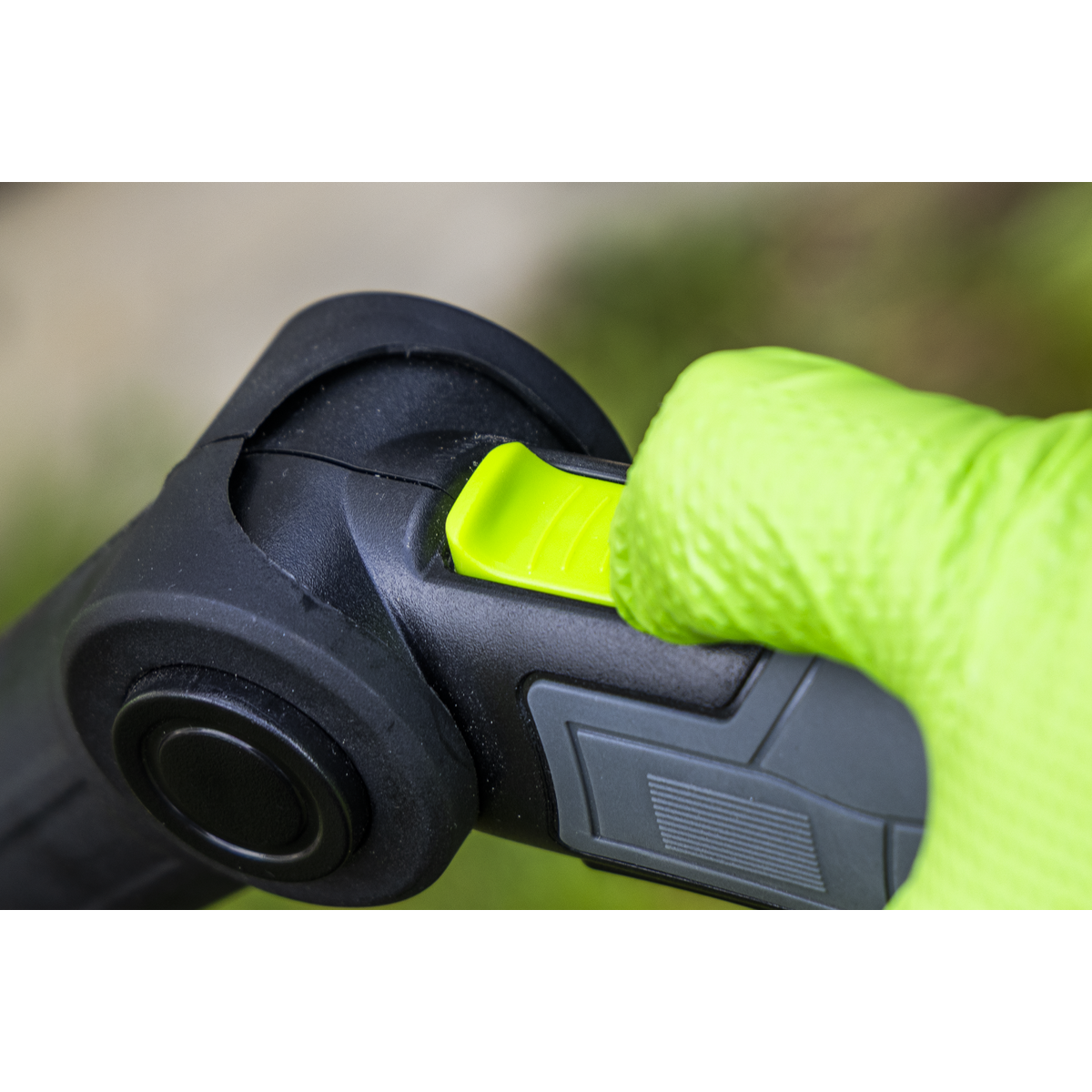 SV10.8 Series Cordless Grass Trimmer 10.8V - Body Only CP108VGSBO