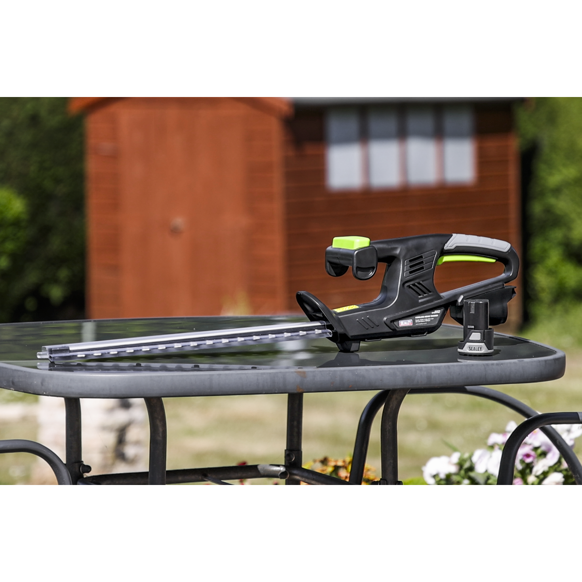 SV10.8 Series Cordless Hedge Trimmer 10.8V - Body Only CP108VHTBO