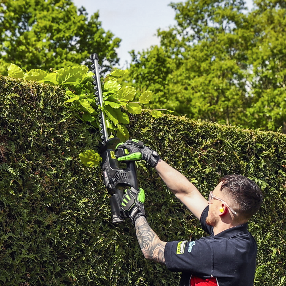 SV10.8 Series Cordless Hedge Trimmer 10.8V - Body Only CP108VHTBO