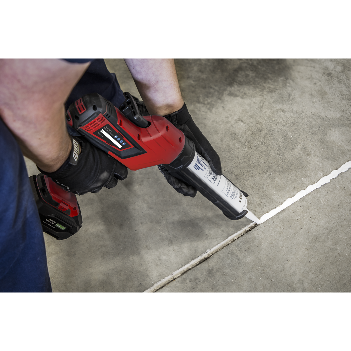 SV20 Series 310ml Cordless Caulking Gun 20V - Body Only CP20VCG