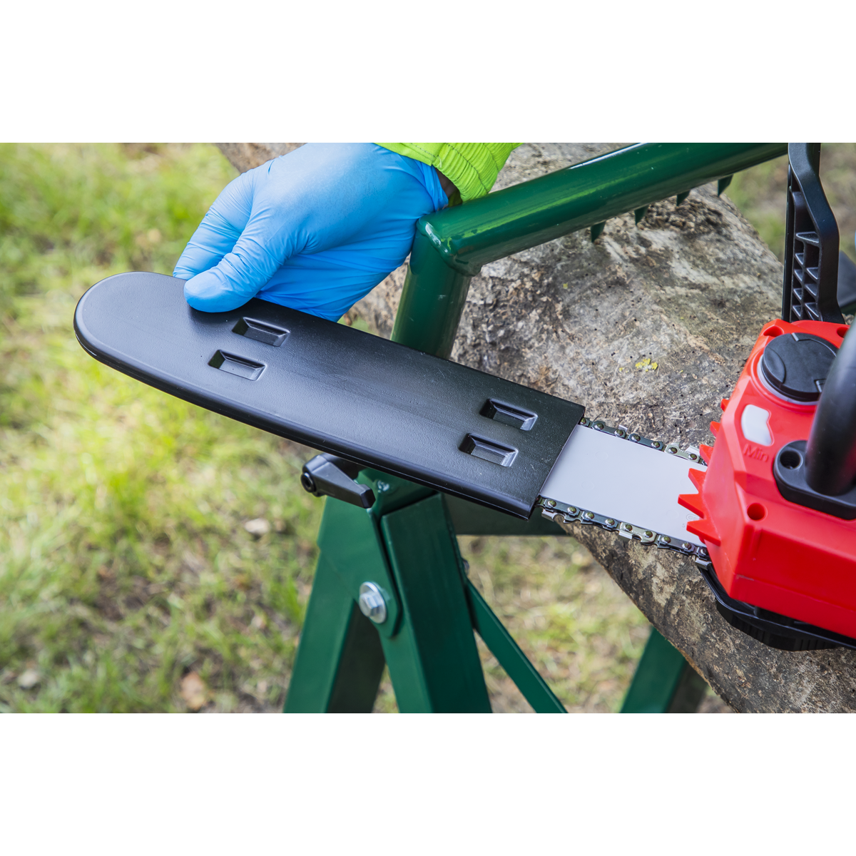 SV20 Series 25cm Cordless Chainsaw 20V - Body Only CP20VCHS