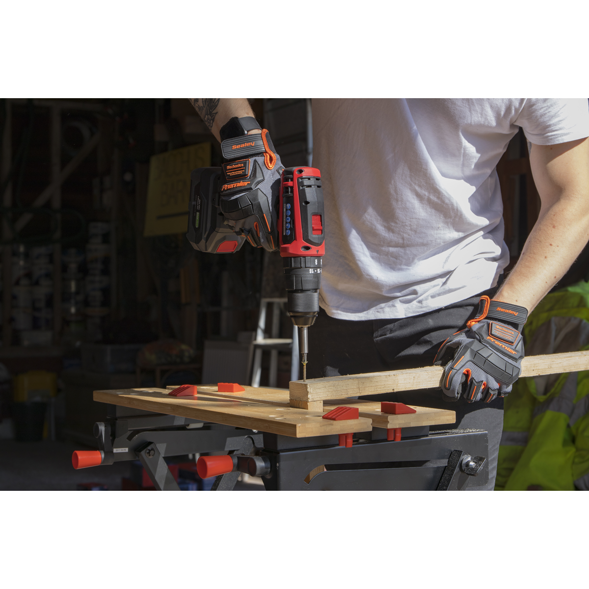 SV20 Series 13mm Cordless Combi Drill 20V - Body Only CP20VDD