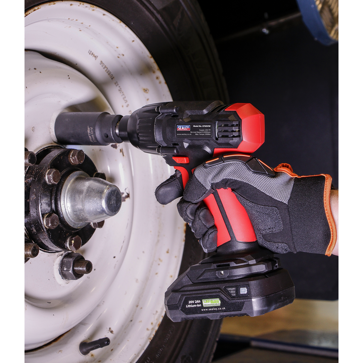 SV20 Series 1/2"Sq Drive Impact Wrench 20V - Body Only CP20VIW