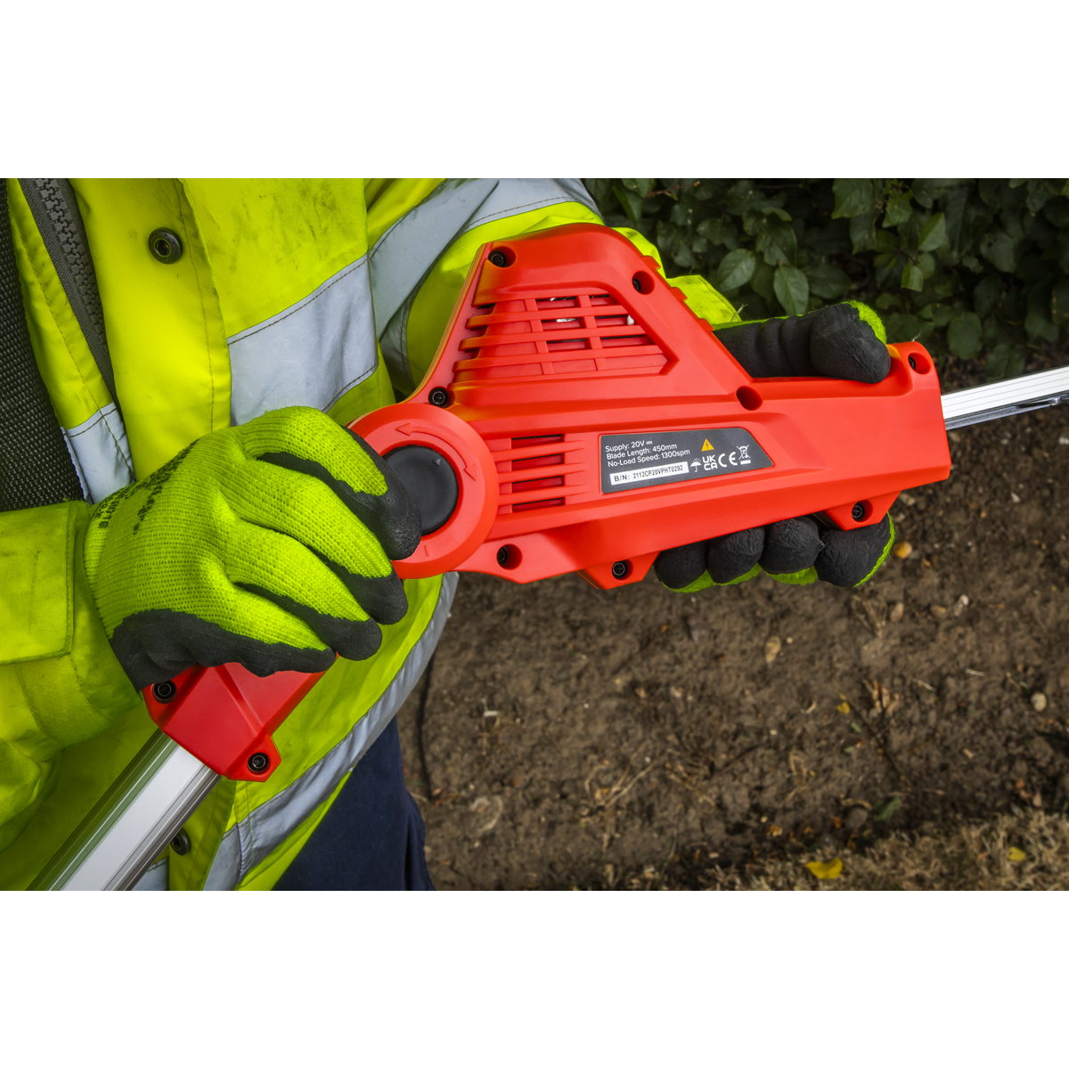 SV20 Series 45cm Cordless Pole Hedge Trimmer 20V - Body Only CP20VPHT
