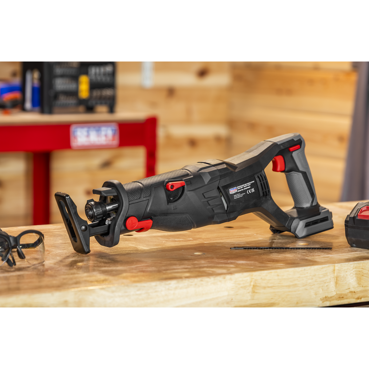 SV20 Series Brushless Cordless Reciprocating Saw 20V 4Ah Kit - 2 Batteries CP20VRSXKIT
