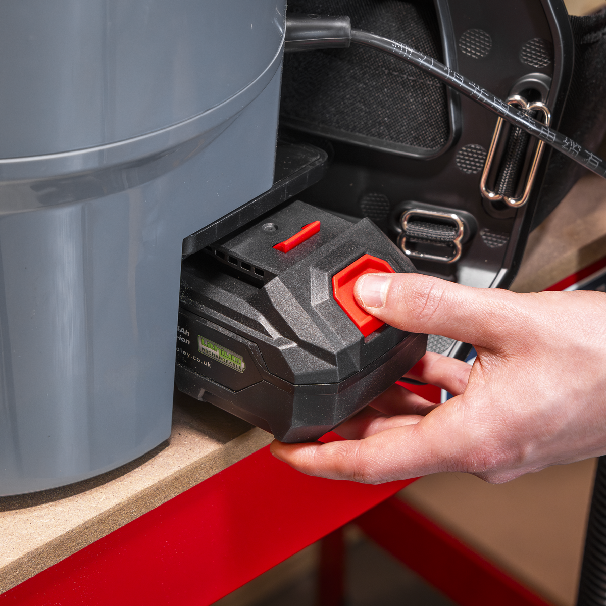 SV20 Series Backpack Vacuum Cleaner 40V - Body Only CP40VBV