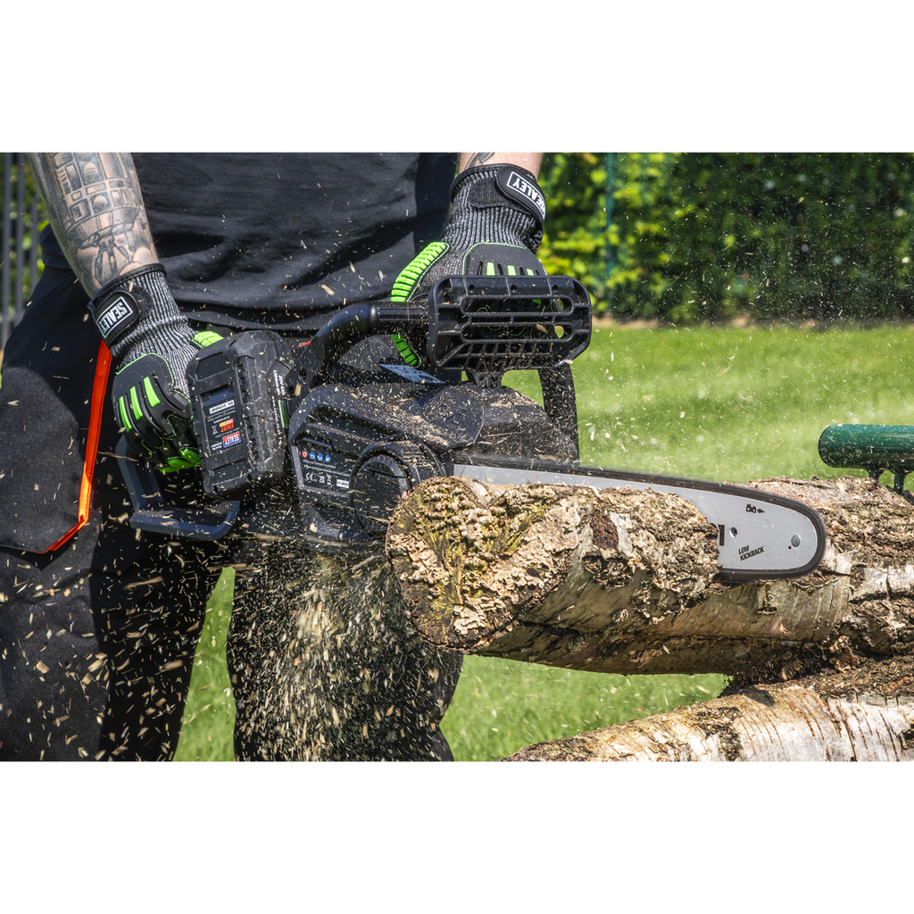 SV20 Series 35cm Cordless Chainsaw 40V - Body Only CP40VCS