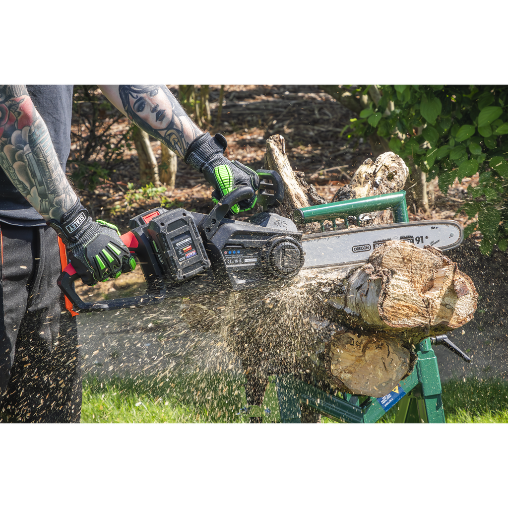 SV20 Series 35cm Cordless Chainsaw 40V - Body Only CP40VCS