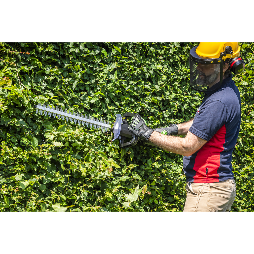SV20 Series 52cm Cordless Hedge Trimmer Kit 40V 4Ah - 2 Batteries CP40VHTKIT