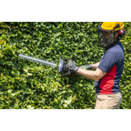 SV20 Series 52cm Cordless Hedge Trimmer Kit 40V 4Ah - 2 Batteries CP40VHTKIT